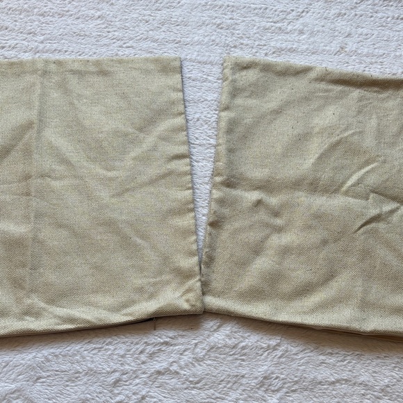 Christmas Farmhouse Throw Pillow Covers Set - Red Plaid & Cream Truck - Picture 10 of 10